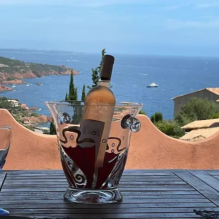 アパート Bleu Antheor