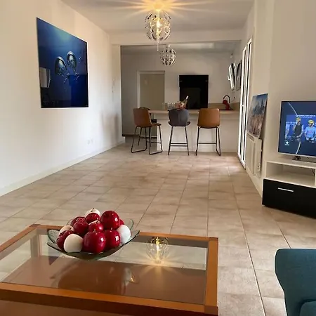 Bleu Antheor アパート *